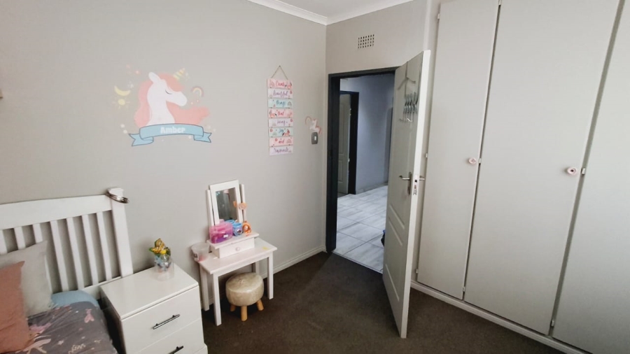 3 Bedroom Property for Sale in Roodia Free State